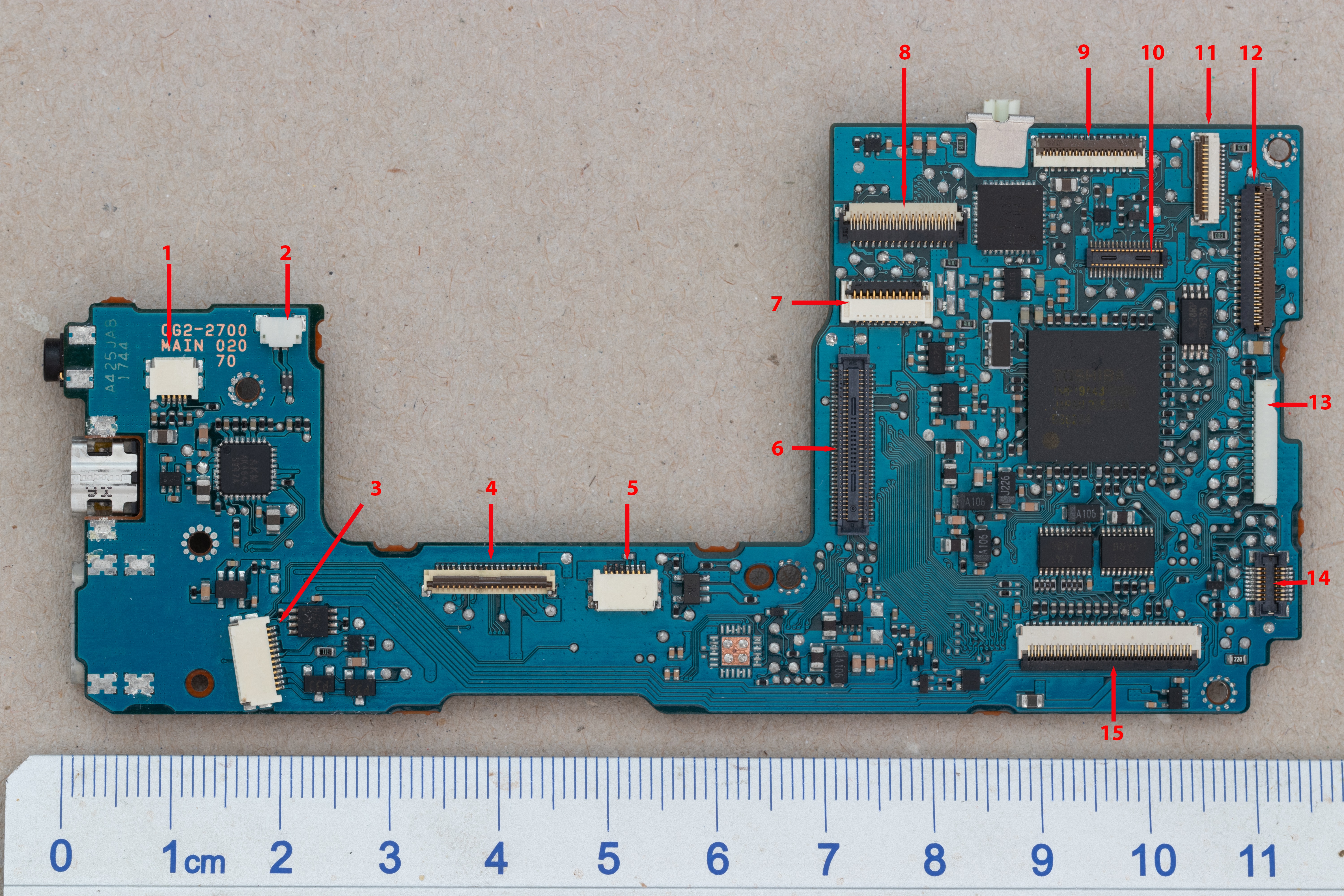 550d_main_pcb_front_connectors_numbered_v0.1.jpg