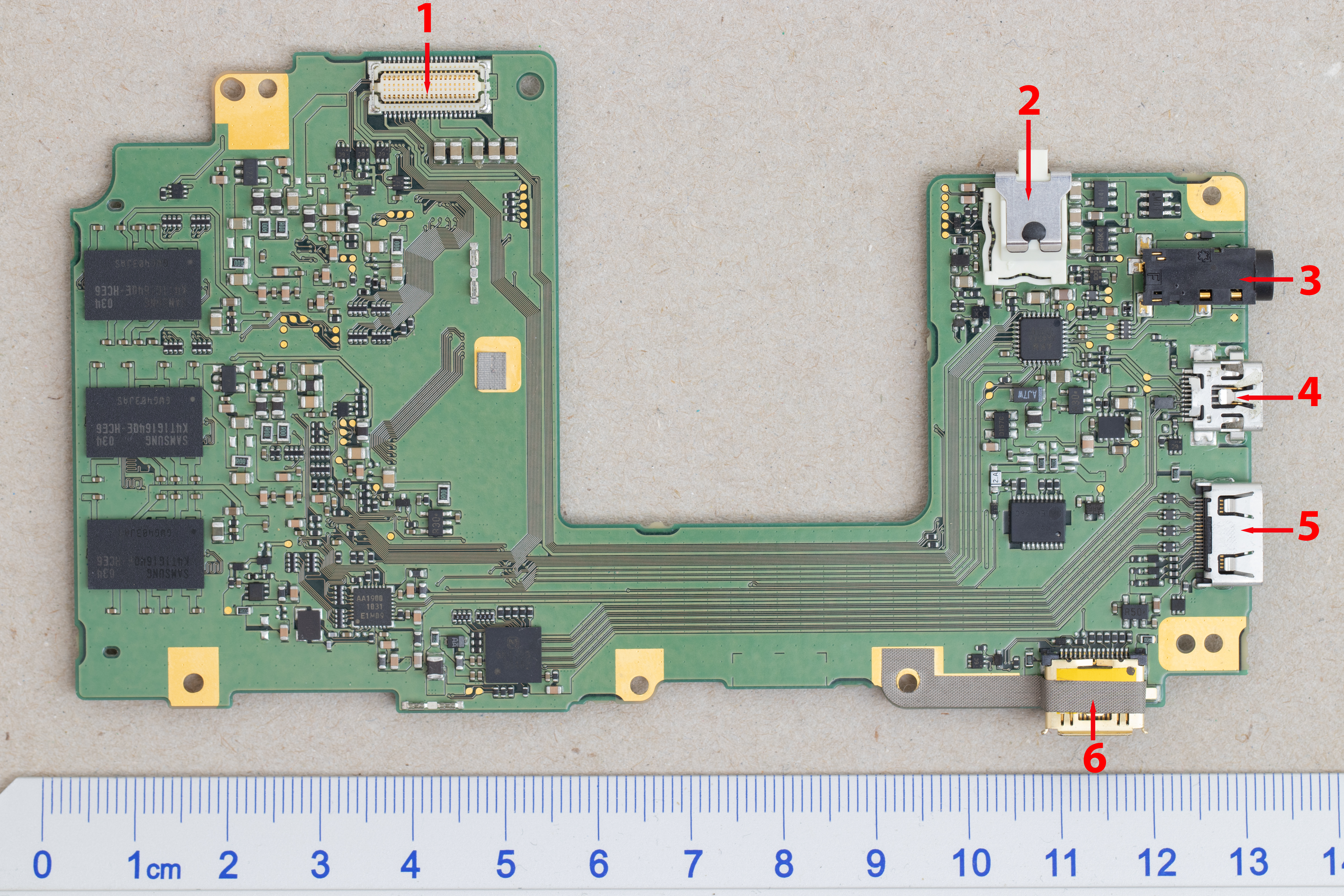 7d_main_pcb_back_connectors_numbered_1_v0.1.jpg