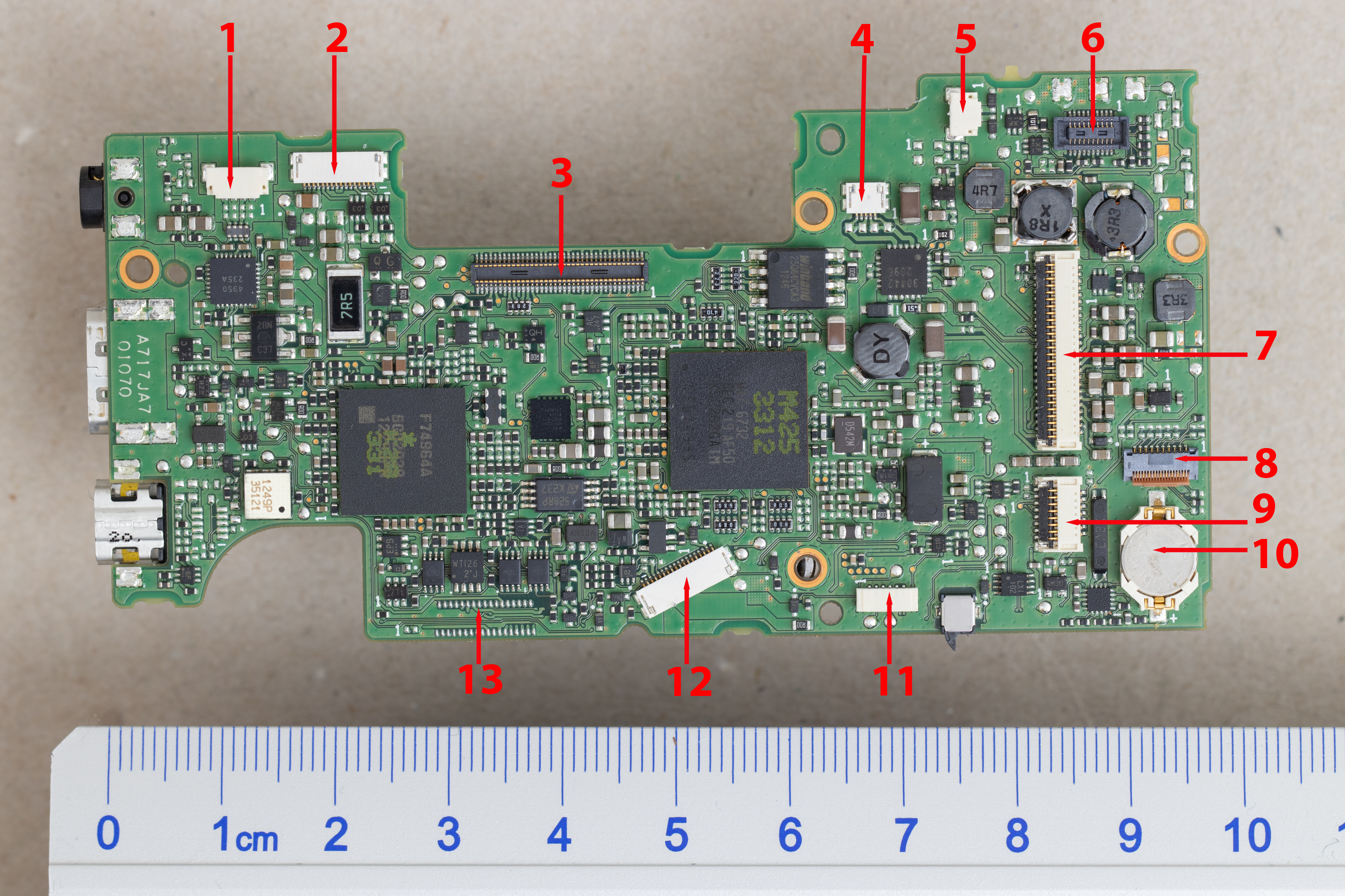m_main_pcb_front_connectors_numbered_1_v0.1.jpg